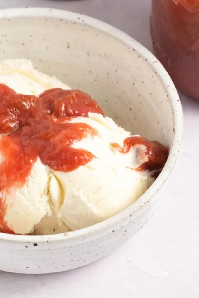 Easy Rhubarb Sauce Recipe (3 Ingredients) Photo